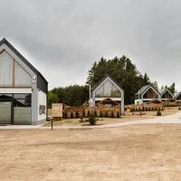 Bez Zegarka Osada nad Jeziorem Rospuda – hotel w mieście Filipów