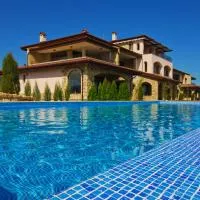 Club Residence at BlackSeaRama Golf, viešbutis mieste Balčikas
