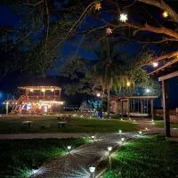 Sunset Hut Hostel, hotell i Omoa