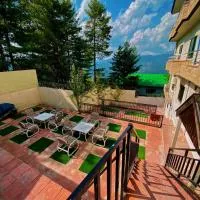 Candle Wood, hotel en Bhurban