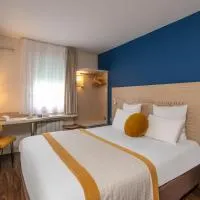 Kyriad Lyon Est - Bron Eurexpo Le Cottage, hotel in Bron