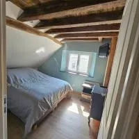 Ma p'tite cabane, hotel en Neufmarché