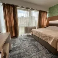 Hotel Brkić Sarajevo Airport - Free Parking, ξενοδοχείο στο Σαράγεβο