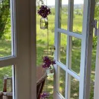 Hyggelig country Lodge, hotel in Stenstrup