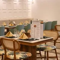 Elegance Regency, hotel v mestu Khanna