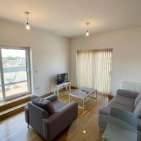 Modern 2 bed flat with balcony