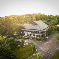 Hotel & Villa Bukit Indah Saumlaki by LeGreen, hotel poblíž Mathilda Batlayeri Airport - SXK, Saumlaki