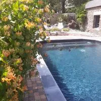 Le Val Daninière B&B Adult only، فندق في Le Mesnil-Garnier