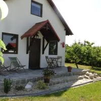 Domki Zielona Osada, hotel di Szczenurze