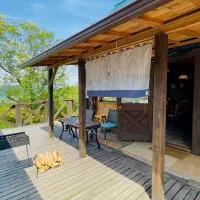ログあした 船でしか行けない離島のヴィラ, hotel en Hinase