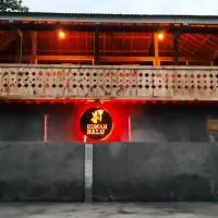 Rumah Nalu surf camp, hotel i Krui