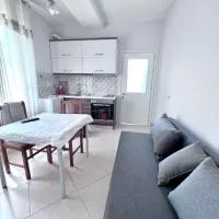 Hamit Hoxha - Pogradec Near Ohrid Lake, hotell i Buçimas