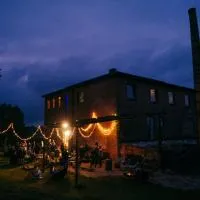 Agroturystyka Gorzelnia Gwieździn, hotell i Gwieździn