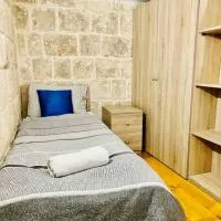 Serenity 2, hotel em Qormi
