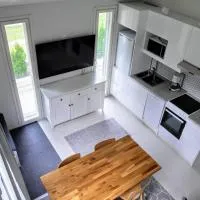 Cozy 4 person guesthouse on quiet residential area, hotel v destinaci Oulu