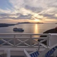 Amphitheater Cave Houses