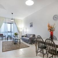 HUGE 3 Bedroom Apartment Beach Front (City View)