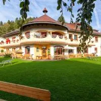 Biolandhaus Arche โรงแรมในEberstein