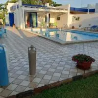 Anna villetta con piscina, viešbutis mieste Torre dell'Orso