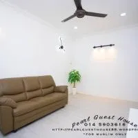 Pearl Guest House, hotell Kertehis
