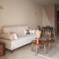 Naiads Nest - The Cozy Retreat、ヴァルキザ、Varkiza Beachのホテル