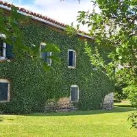 Old house Nilovic, hotel a Livari