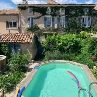 Chambres et table d'hôtes Au Brabo: Mormoiron şehrinde bir otel