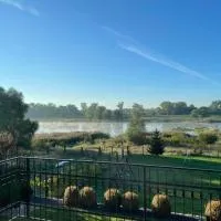 Dom nad rzeką: Tschicherzig Kreis Züllichau şehrinde bir otel