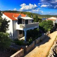 Apartman Marla, hotel di Sevid