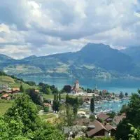 Swiss Holiday Apartments, ξενοδοχείο σε Spiez