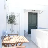 Cute Studio Steps from Catacombs & Bus Stop, хотел в Трипити