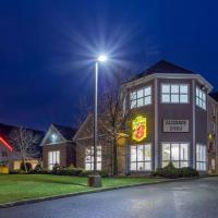 Super 8 by Wyndham Quebec City, hotel near Québec City Jean Lesage International - YQB, Quebec City