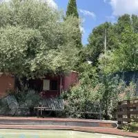 Maison individuelle, La Miloune, hotel en Le Val