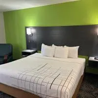 La Quinta Inn by Wyndham Omaha Southwest, hotel u gradu 'Millard'