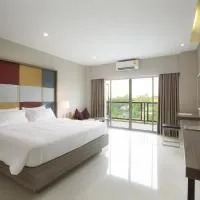 V Hotel Ubon Ratchathani، فندق في أوبون راتشاثاني