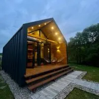 Mini Valley House 1, hotel em Sita Buzăului