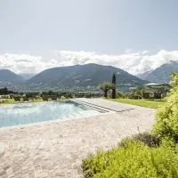 Hotel Mitterplatt (Schenna Resort), khách sạn ở Schenna
