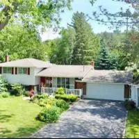 Cozie cottage at Niagara-On-The-Lake, hotel in Queenston