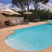 Gîte élégant au calme, hotel di Mazan
