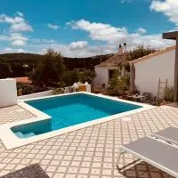 Casa na Colina : The Cottage and The Long House、サン・ブラース・デ・アルポルテルのホテル