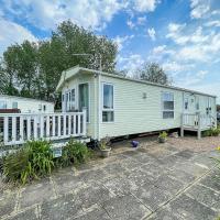 Lovely Caravan With A Lake View At Southview Holiday Park Ref 33043cl