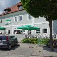 Gasthof-Hotel Goldenes Schiff, hotel em Engelhartszell