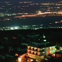 Apartamentos Turísticos Cumbres Verdes、ラ・スビアのホテル