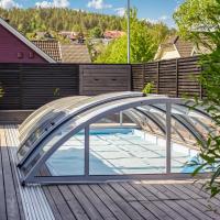 Nice Home In Skien With Outdoor Swimming Pool, Heated Swimming Pool And Private Swimming Pool, hotel Stokmarknes (Skagen) repülőtér - SKE környékén Skienben