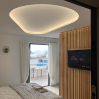 Serafina suite byArtistUnknown, hotell i Varkiza Beach, Vari