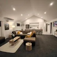 Beautiful Home with Parking 5 Mins to One NZ Stadium, hotell sihtkohas Christchurch