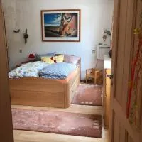 Doppelzimmer mit Doppelbett und zusätzlicher einzelner Schlafgelegenheit, Hotel in Winningen