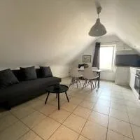La maison des chevaux، فندق في Maulde