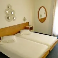 Hôtel de la Plage à Gland, hotel u gradu Gland