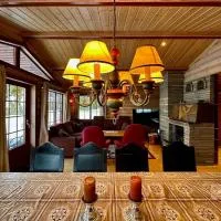 Large cabin with Sjusjøens best view, sauna and ski in out, ξενοδοχείο σε Ringsaker